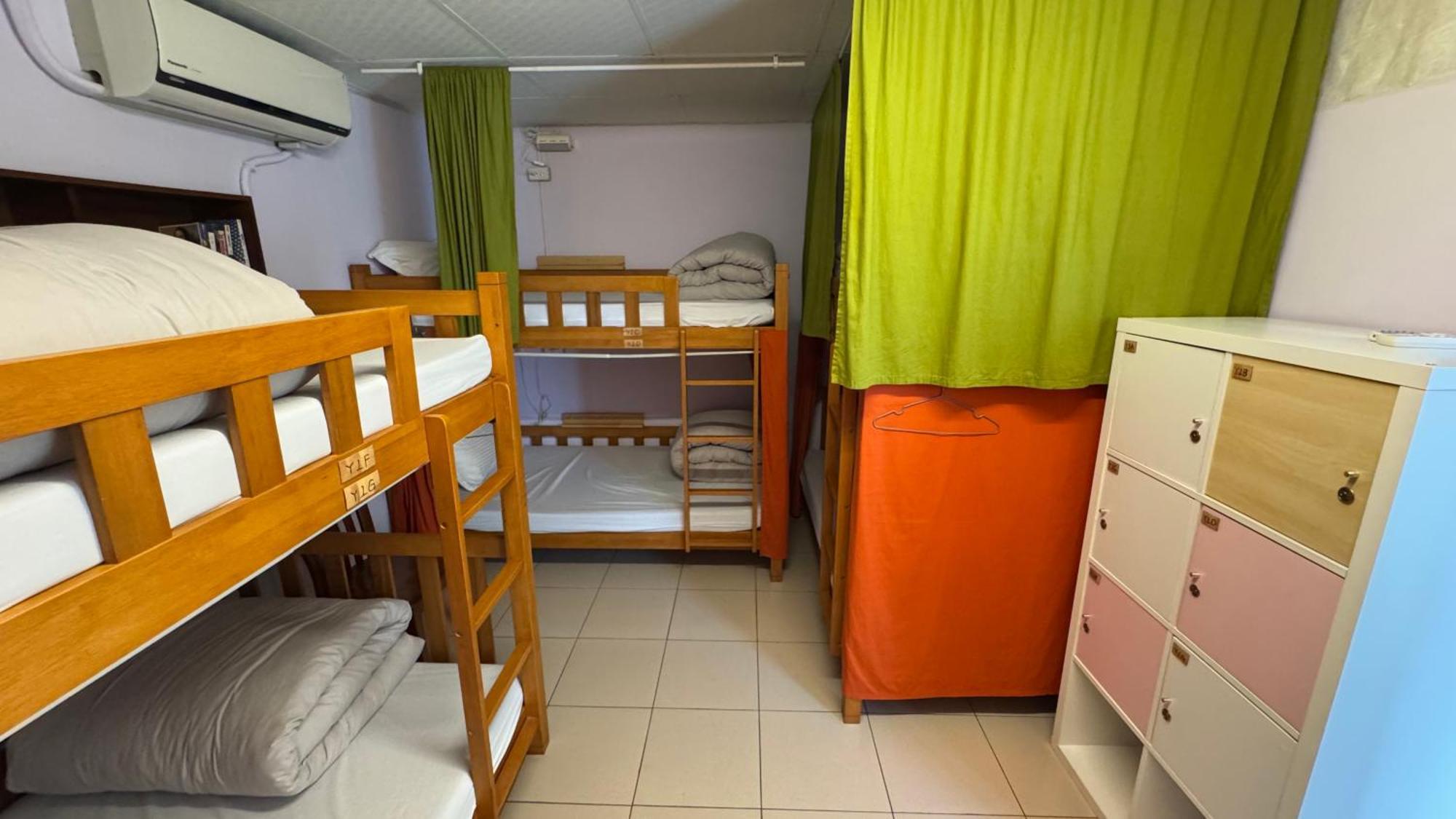 פולי Center.Center Hostel מראה חיצוני תמונה