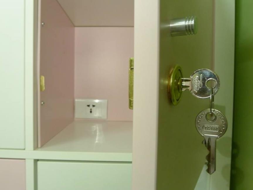 פולי Center.Center Hostel מראה חיצוני תמונה